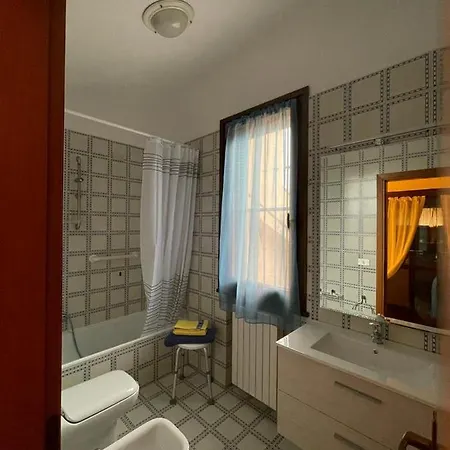 Elsa, Zona Ippodromo 3* Τσεζένα