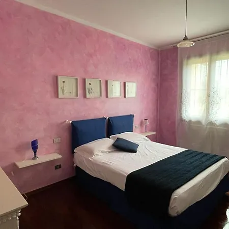 Elsa, Zona Ippodromo Bed and breakfast Cesena