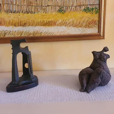 Elsa, Zona Ippodromo Oda ve Kahvaltı