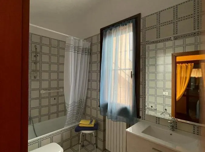 Elsa, Zona Ippodromo 3* צ'זנה