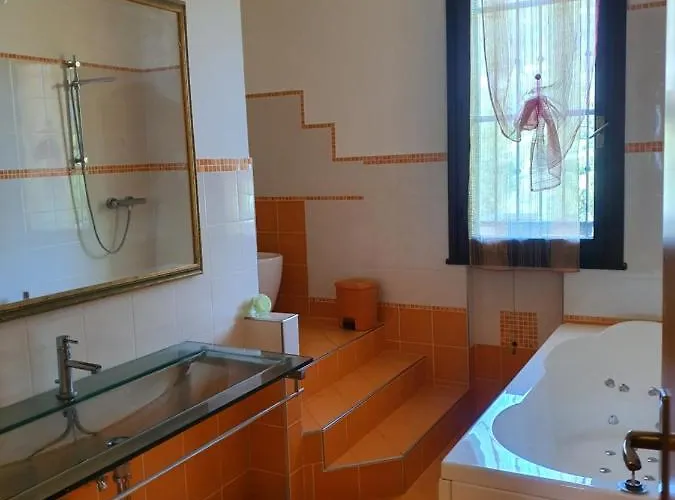 Elsa, Zona Ippodromo