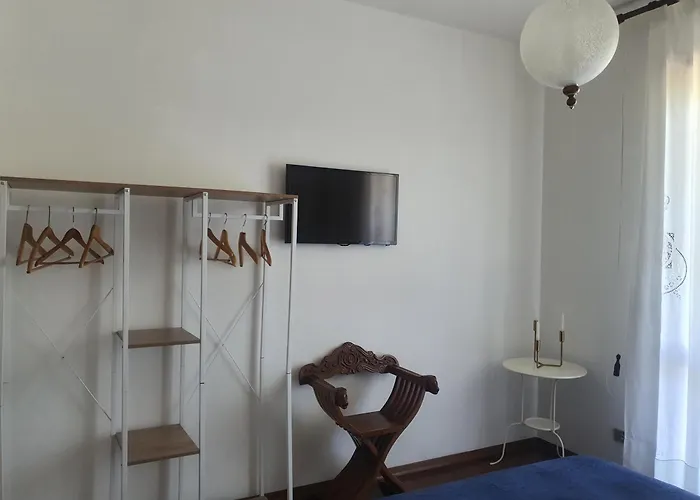 Elsa, Zona Ippodromo צ'זנה